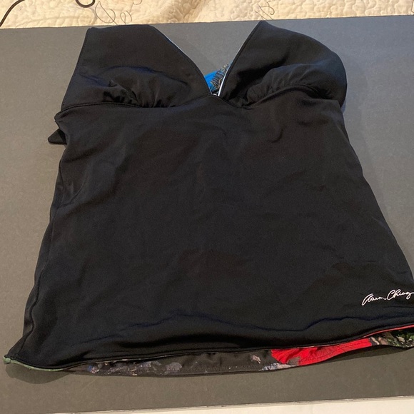 Reversible swimsuit top - Picture 2 of 5